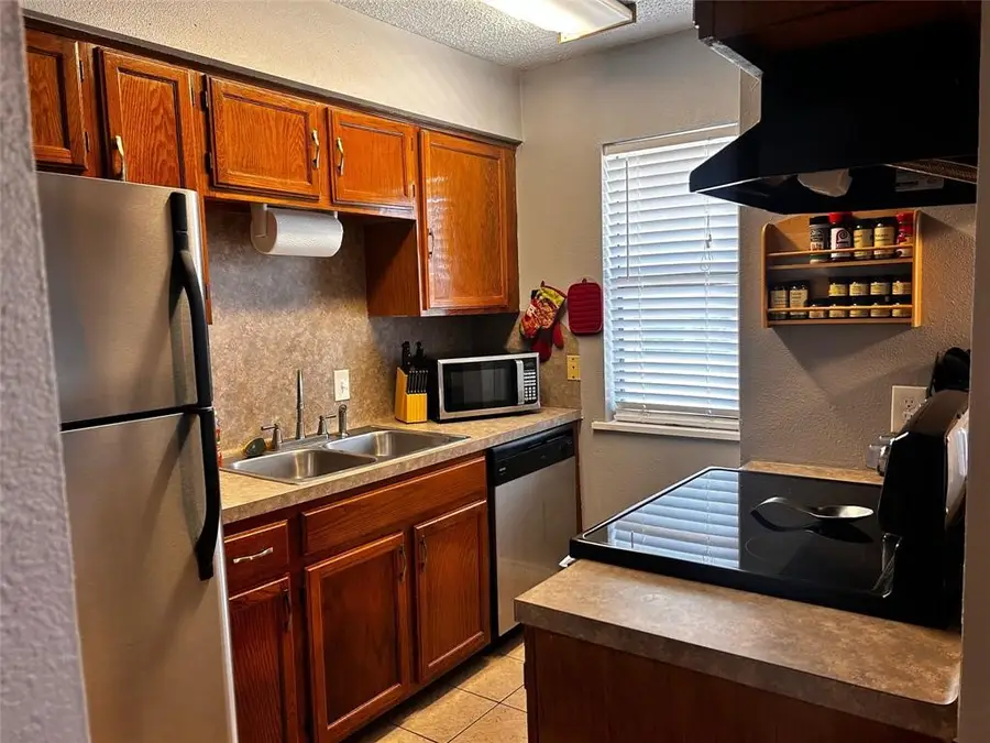 2501 Gulf Freeway #8A, Dickinson, TX 77539 - #3
