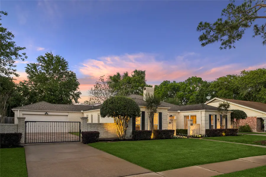 10702 Russett Drive, Houston, TX 77042 - #2