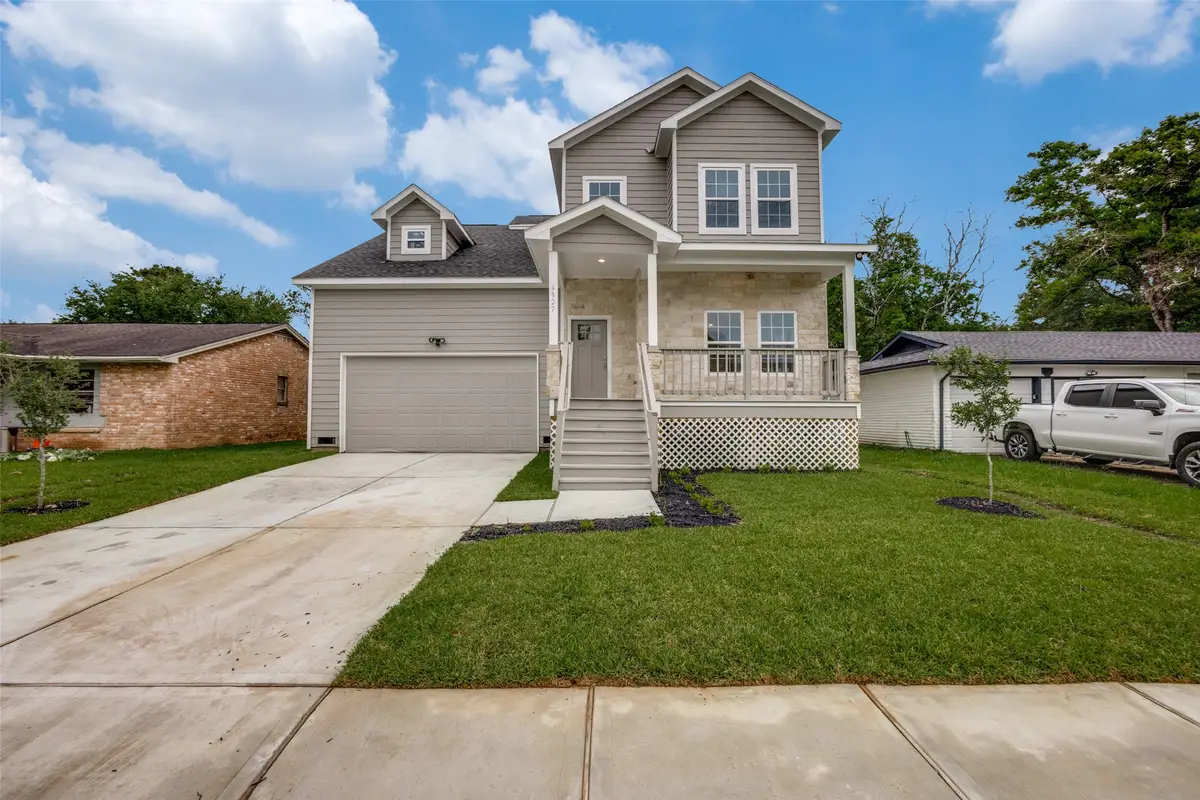 4927 E Ridge Creek Drive, Houston, TX 77053 - #1