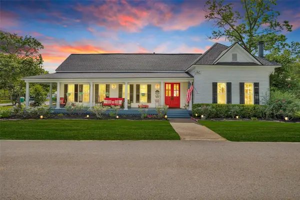 415 Houston Street, Montgomery, TX 77316