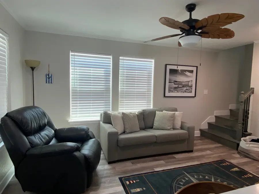 106 Pompano Lane, Surfside Beach, TX 77541 - Image #3