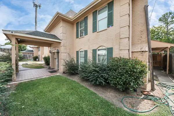 6123 Fm 1960 Road W, Houston, TX 77069