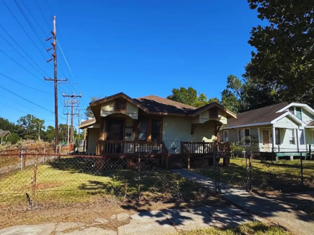 2080 Grand St, Beaumont, TX 77703 - #1