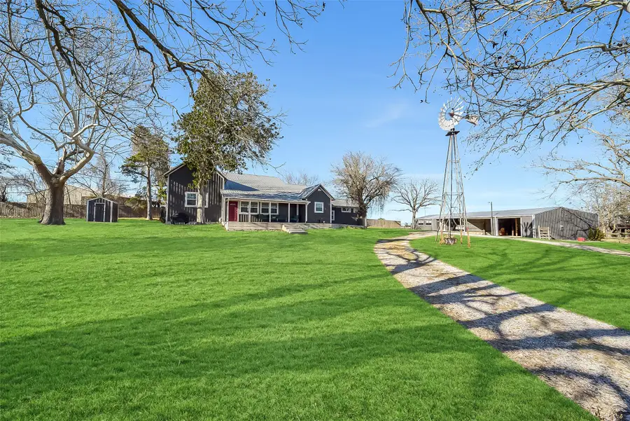 1005 Church Road, Brenham, TX 77833 - Image #3