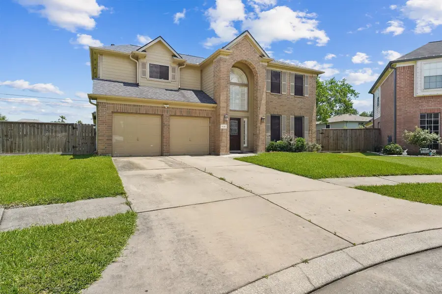18206 Noble Forest Drive, Humble, TX 77346 - Image #2