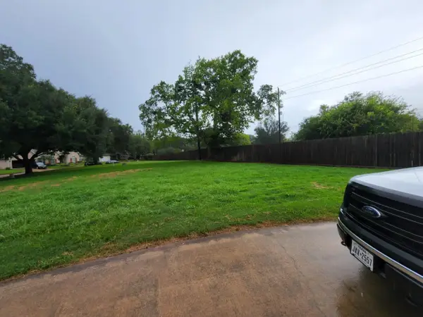 4519 Lake Village Drive, Fulshear, TX 77441