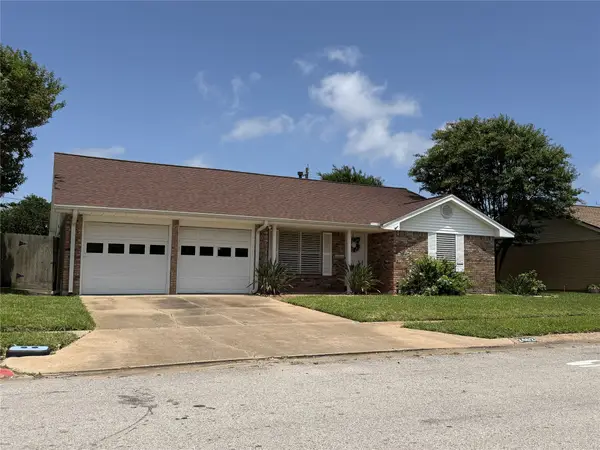 2402 Cypress Street, Galveston, TX 77551