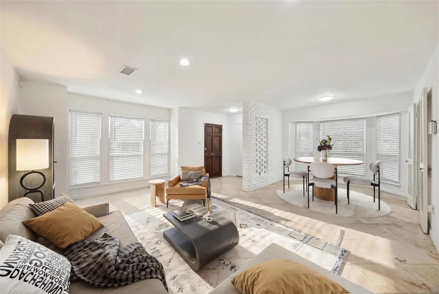 13050 Trail Hollow Drive, Houston, TX 77079 - Image #3