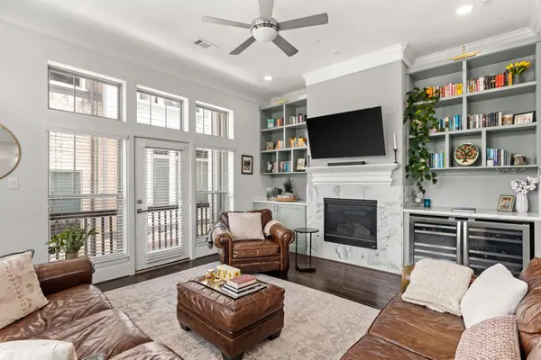 734 Yale Street #A, Houston, TX 77007