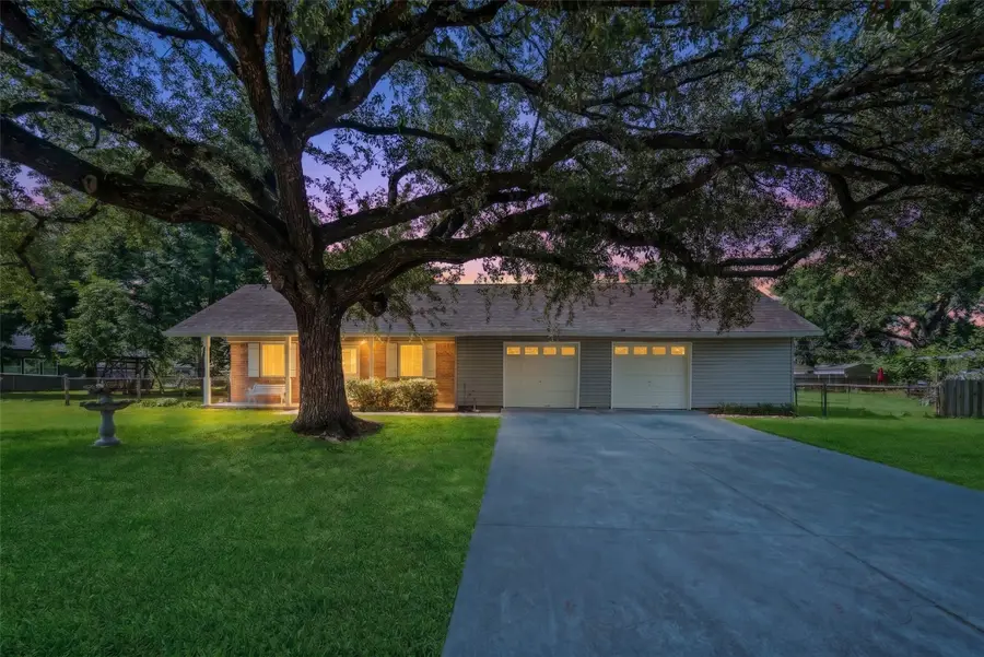613 Grantham Road, Baytown, TX 77521 - #2