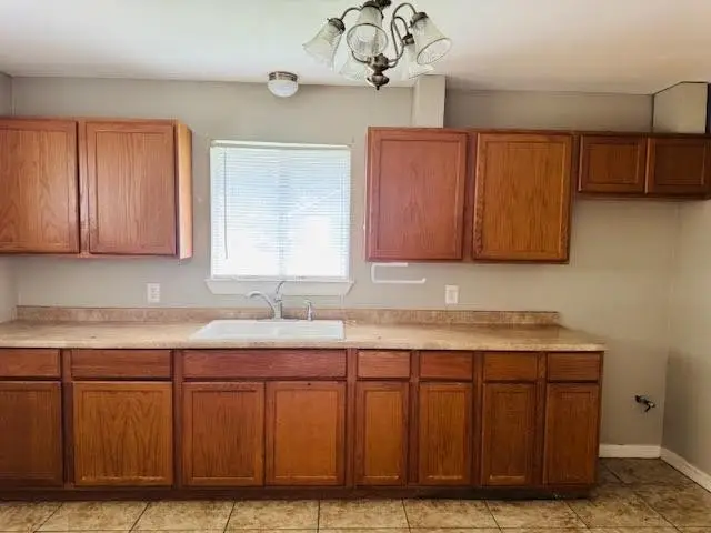 2112 Houston Street #2114, Orange, TX 77630 - Image #3