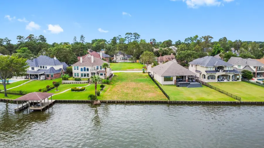 8826 Cross Country Drive, Houston, TX 77346 - Image #2