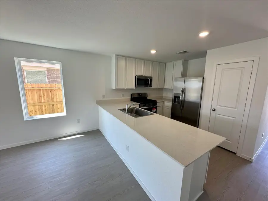 618 Zeus Mountains Drive, Crosby, TX 77532 - Image #2