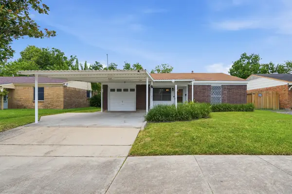 4018 Darlinghurst Drive, Houston, TX 77045