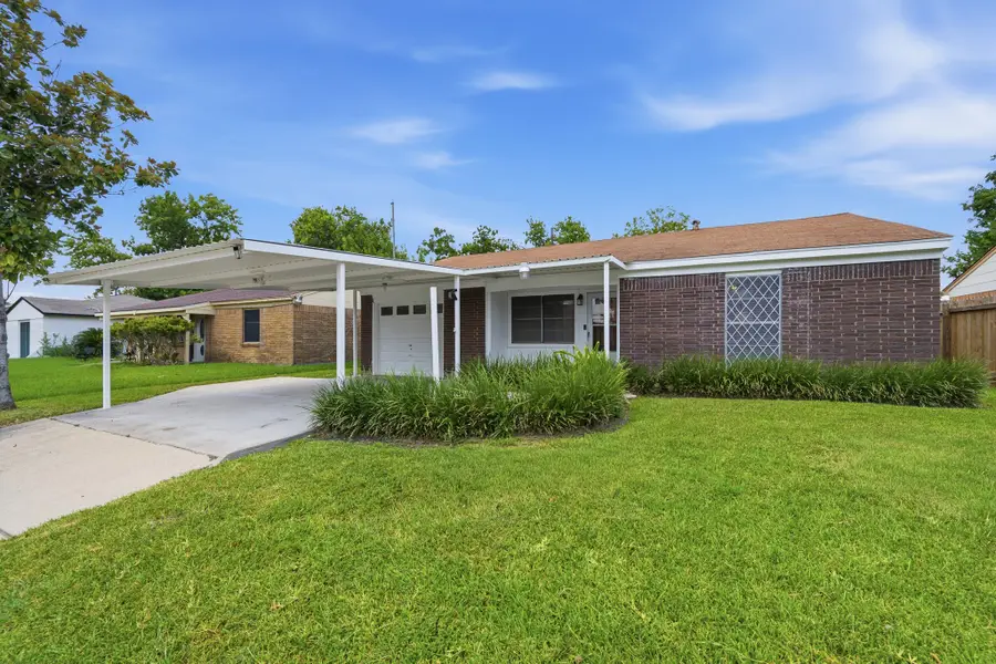 4018 Darlinghurst Drive, Houston, TX 77045 - #2