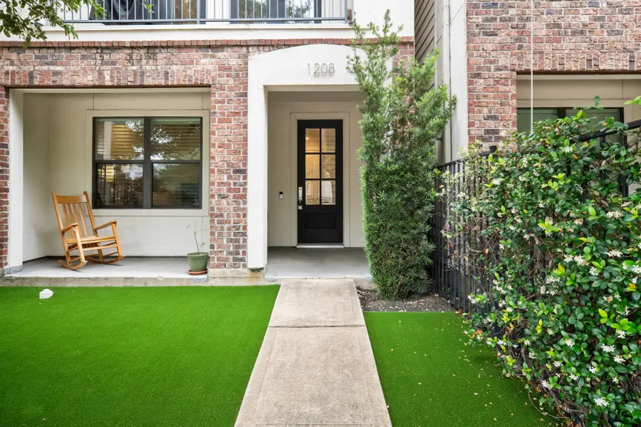 1208 W Dallas Street, Houston, TX 77019 - #2