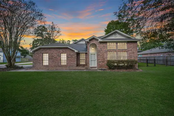3130 Lake Breeze Lane, Crosby, TX 77532