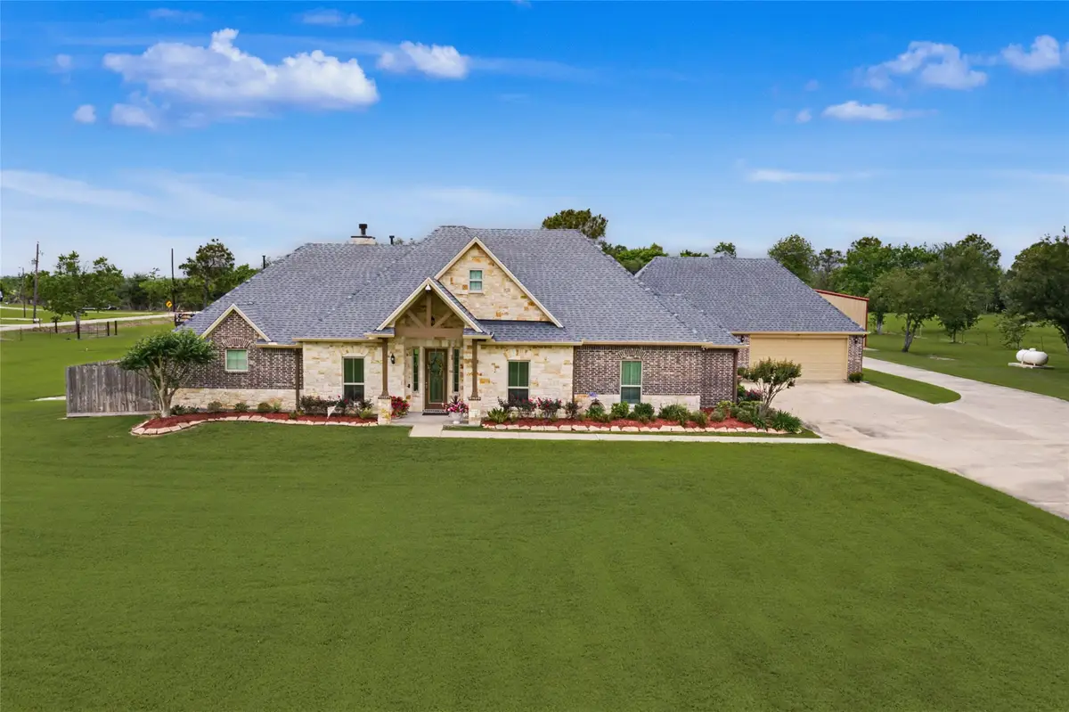 8550 Avenue L, Santa Fe, TX 77510 - #1