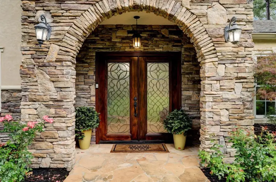 2502 Lake Gardens Court, Kingwood, TX 77339 - Image #2