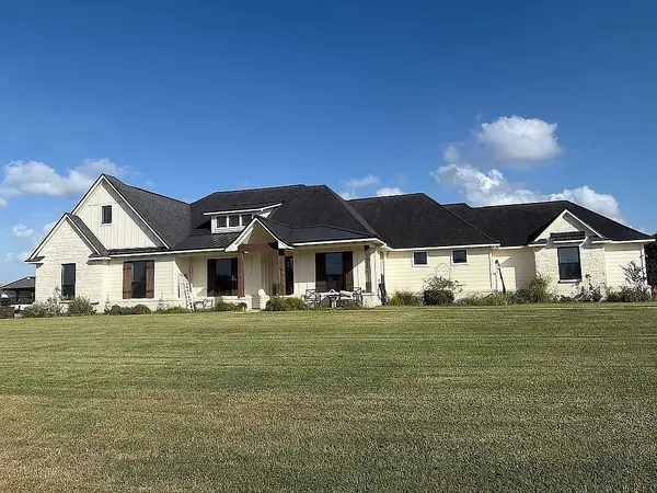 1143 Angus Trail, Angleton, TX 77515