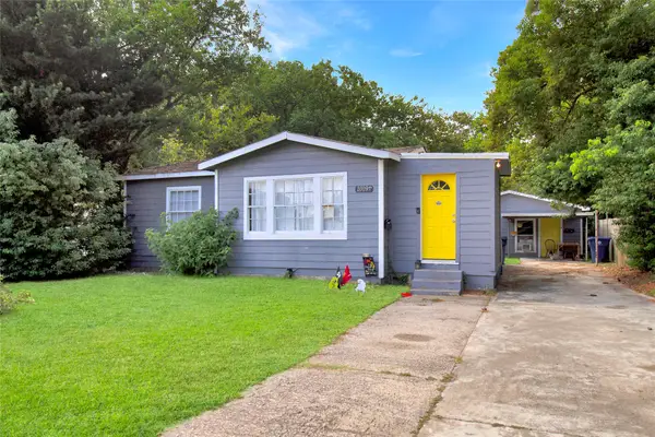 1009 11th Street N, Texas City, TX 77590