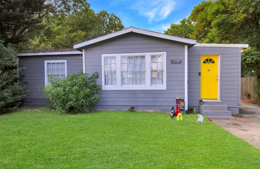 1009 11th Street N, Texas City, TX 77590 - #2