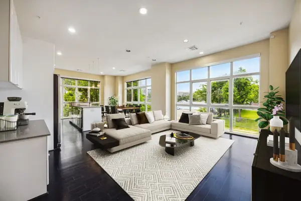 207 Pierce Street #205, Houston, TX 77002