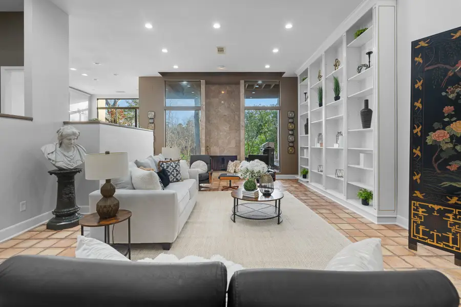 9171 Briar Forest, Houston, TX 77024 - Image #2