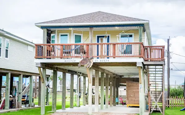 918 Fort Velasco Drive, Surfside Beach, TX 77541