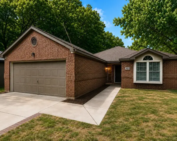 600 Spruce Dr, Conroe, TX 77302