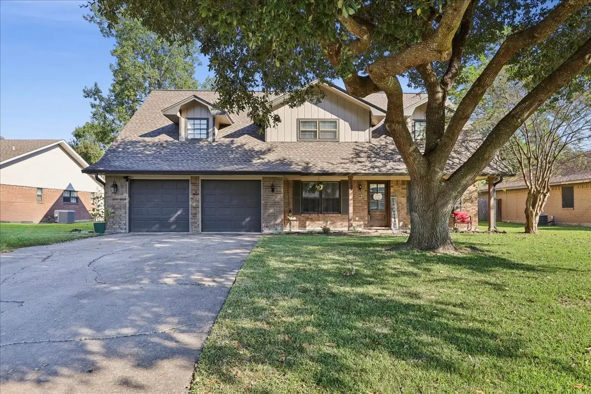4404 Pinemont Drive, Orange, TX 77632 - Image #1