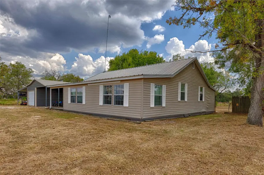 371 County Road 146, Hallettsville, TX 77964 - Image #3