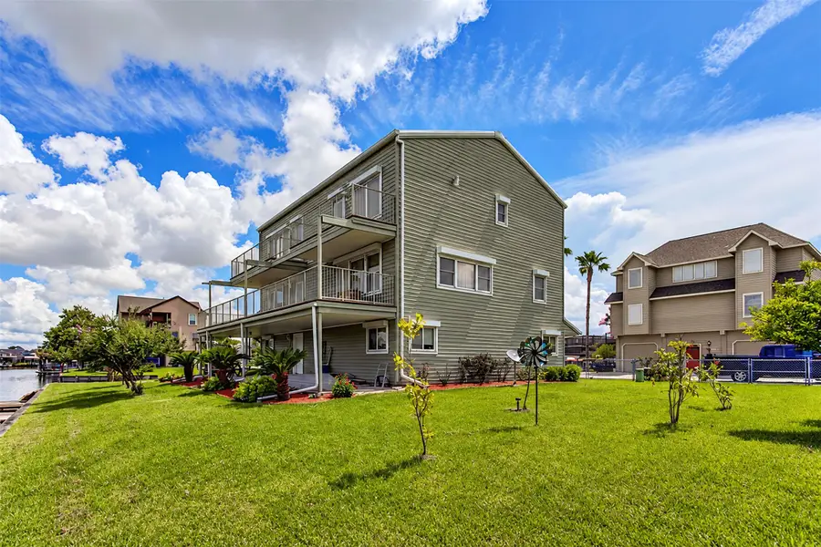 7 S Skimmer Street, La Marque, TX 77568 - #2