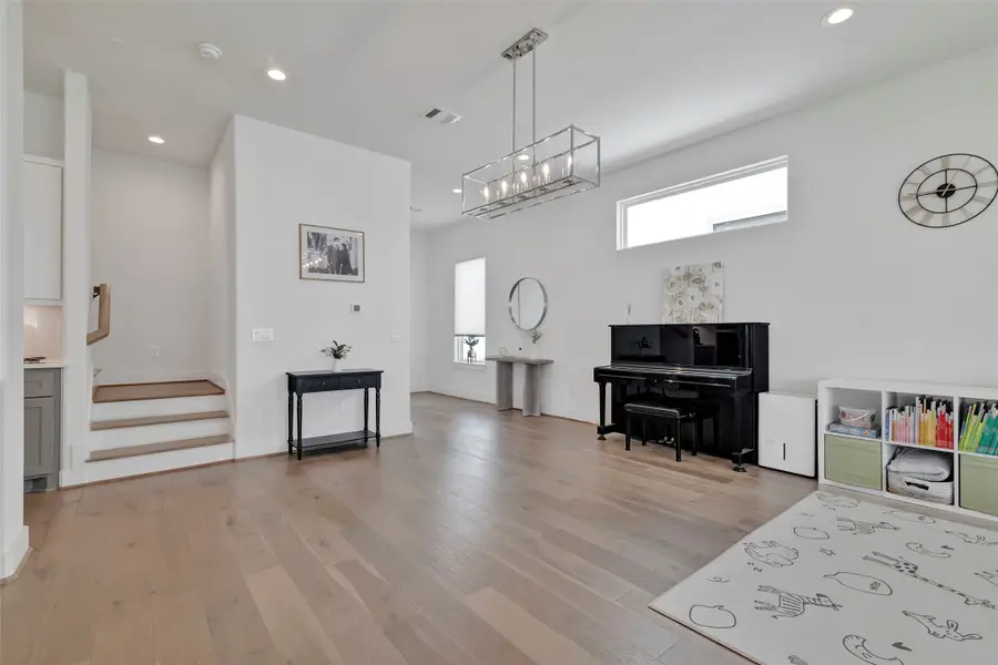 8706 Ojeman Creek Lane, Houston, TX 77055 - Image #3