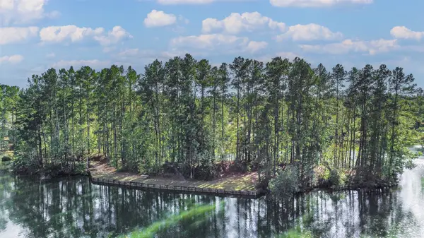 55 Nottingham Island, Cleveland, TX 77327