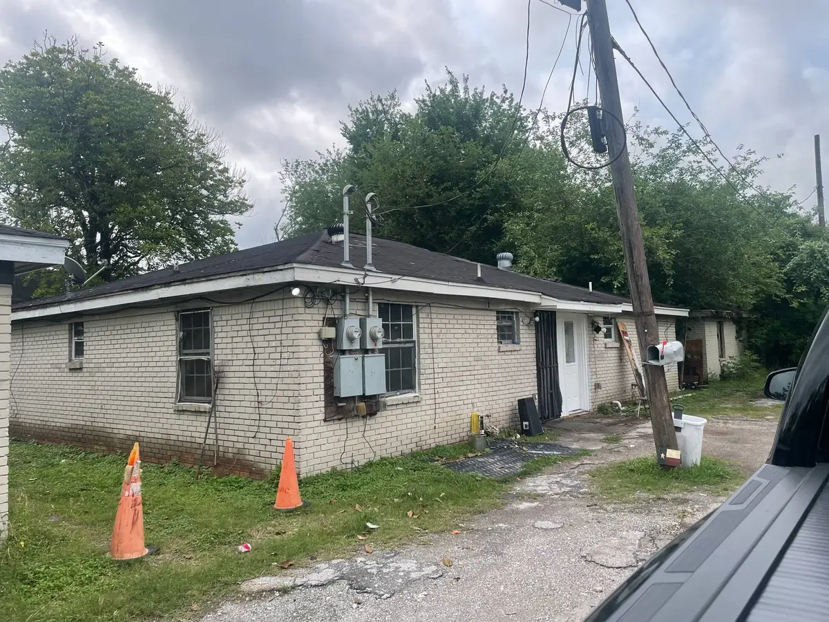 5118 Mallow Street, Houston, TX 77033 - Image #1