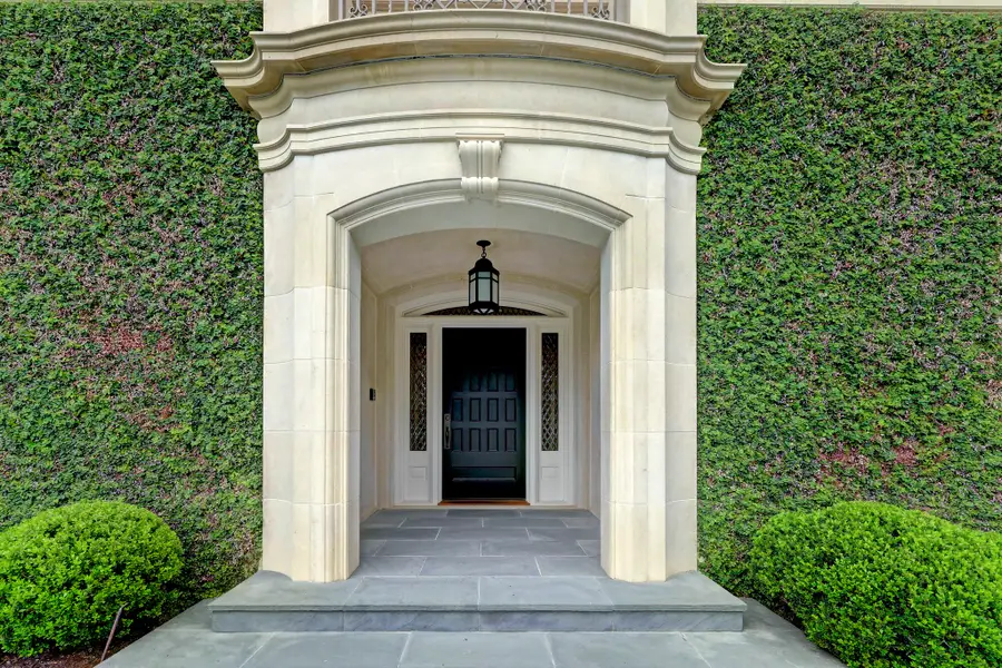 3 Briarwood Court, Houston, TX 77019 - Image #3