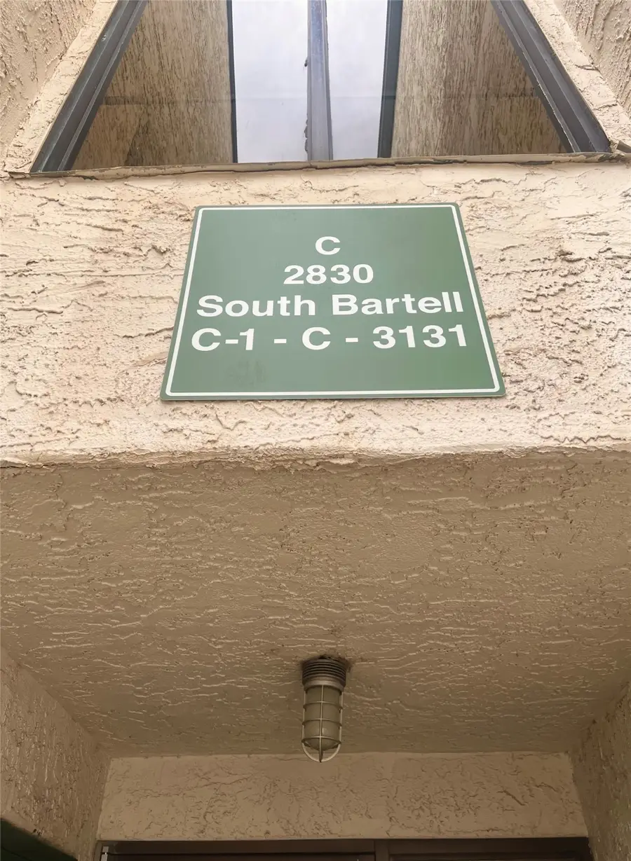 2830 S Bartell Street #210, Houston, TX 77054 - Image #2