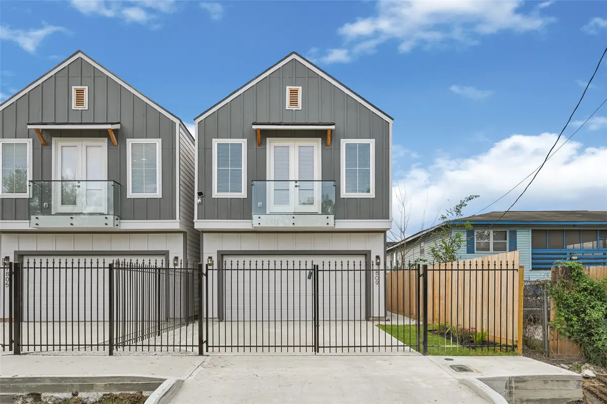 7809 Dyer Street, Houston, TX 77088 - Image #1