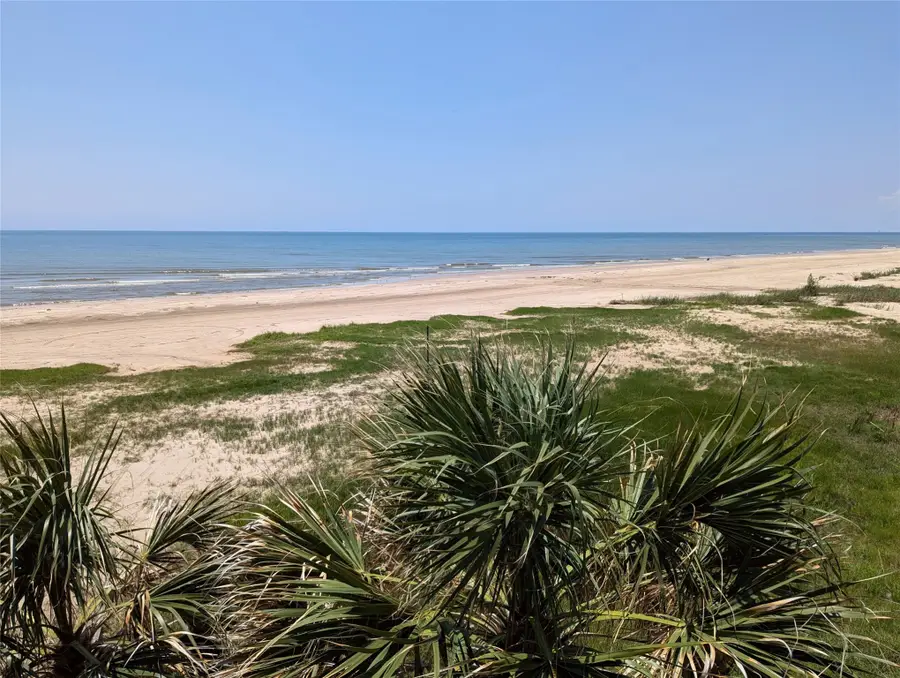 2150 Highway 87, Gilchrist, TX 77617 - Image #2