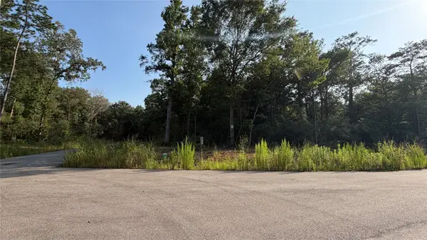 232 Kings Court, Dayton, TX 77535