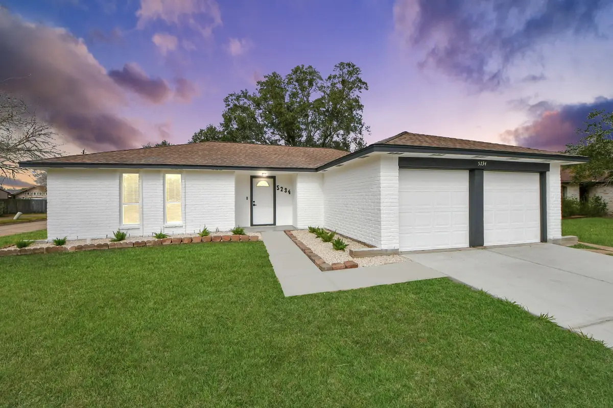 5234 Abercreek Avenue, Friendswood, TX 77546 - Image #1