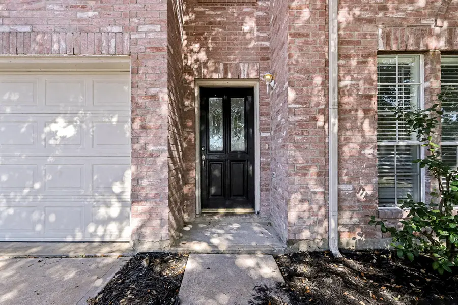 9423 Eaglewood Spring Drive, Houston, TX 77083 - Image #2