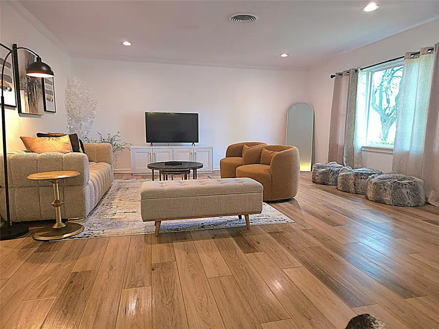 10803 Chimney Rock Road, Houston, TX 77096 - Image #3