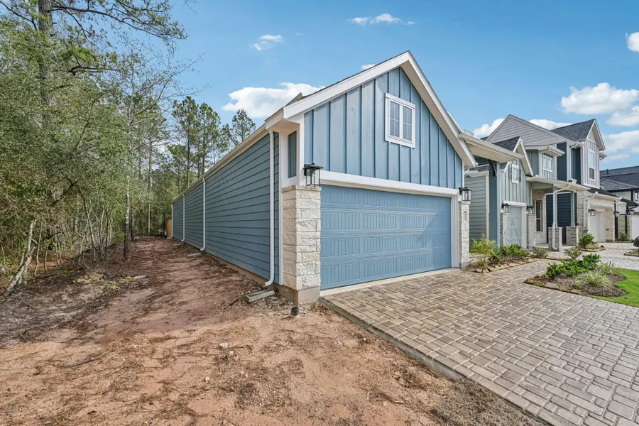 26237 E Outrider Banks Circle, Montgomery, TX 77316 - Image #2