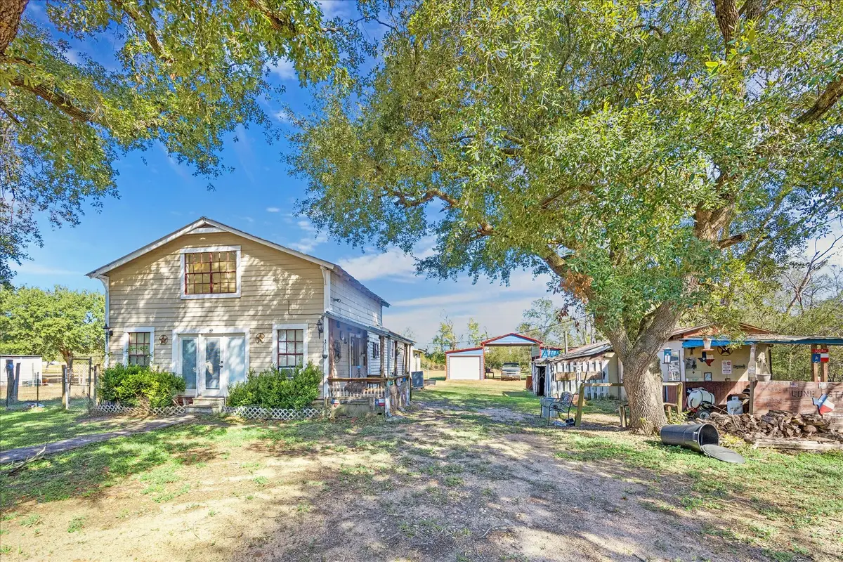 224 Avenue F Street, Sealy, TX 77474 - Image #1