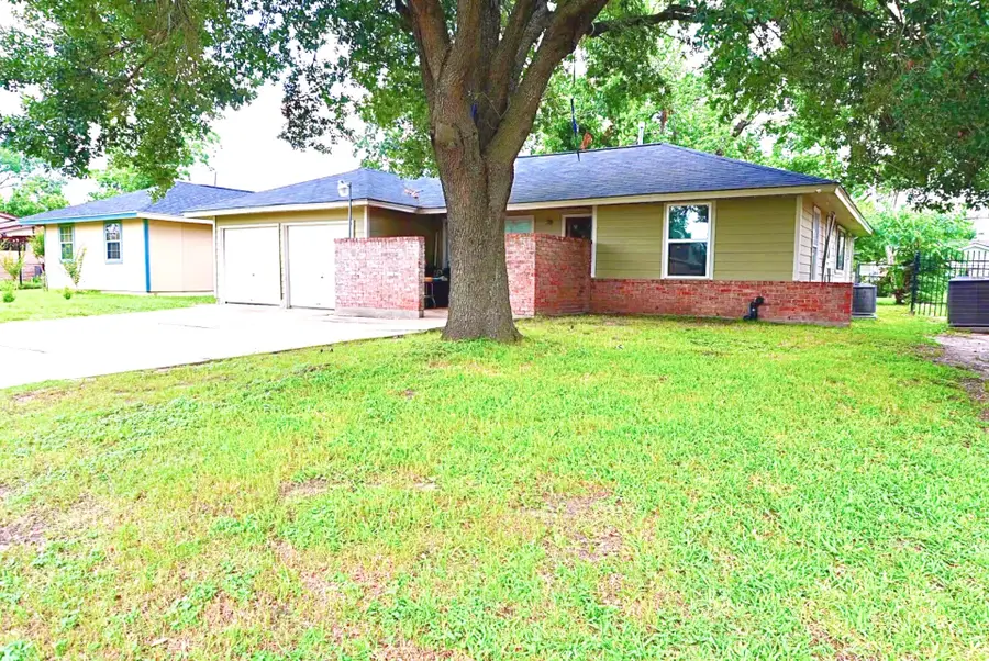 8606 S Friendship Road, Houston, TX 77080 - Image #3