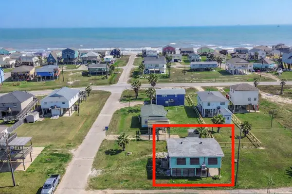 311 Oyster Street, Surfside Beach, TX 77541