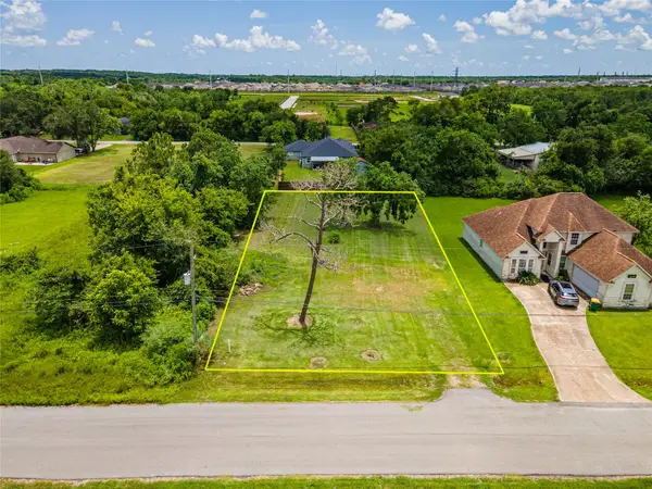 4905 Lawndale Street, La Marque, TX 77568