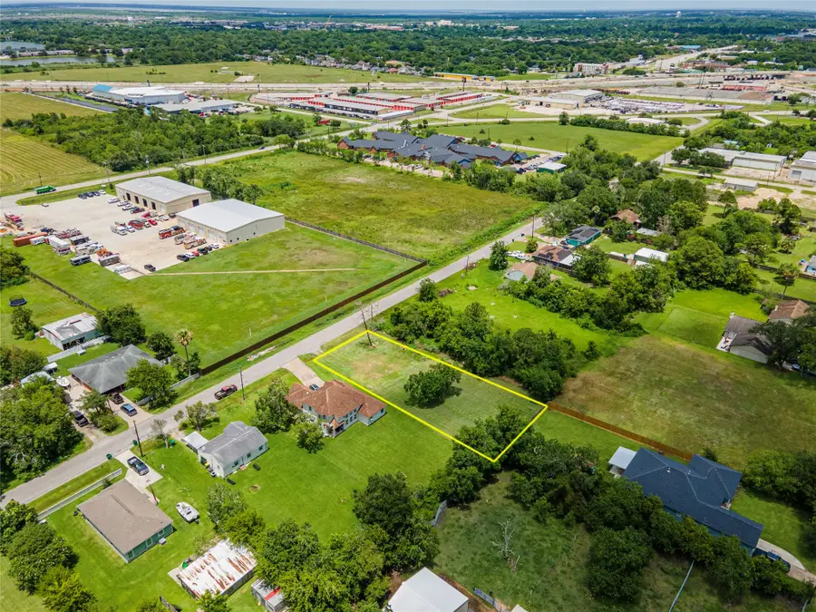 4905 Lawndale Street, La Marque, TX 77568 - Image #3